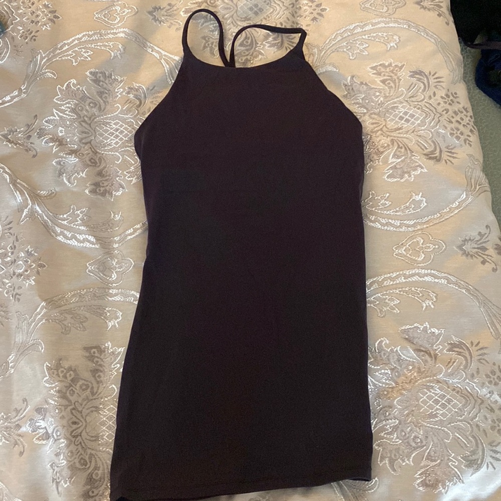 Lululemon top